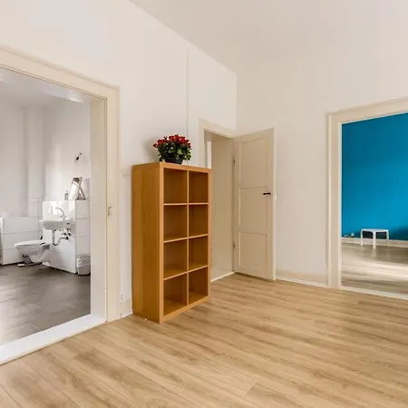 Apartment Historic 4 *